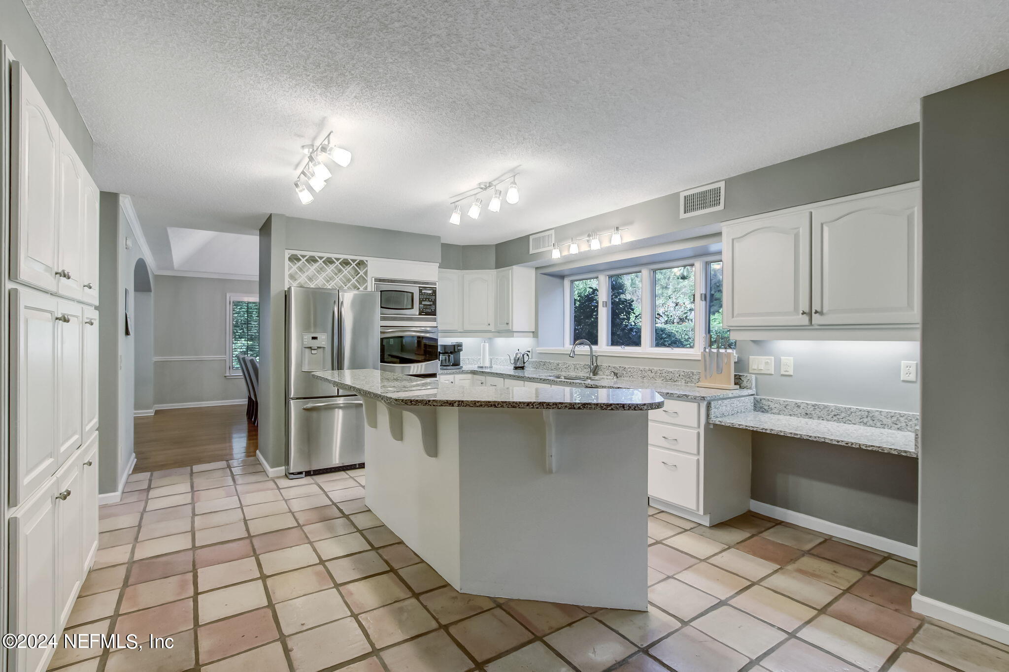 19 SPARKLEBERRY Court