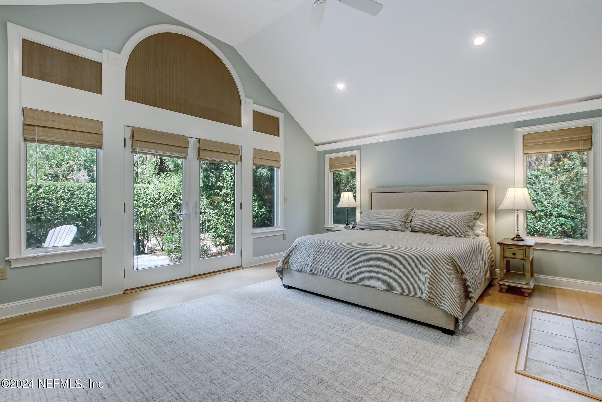 19 SPARKLEBERRY Court