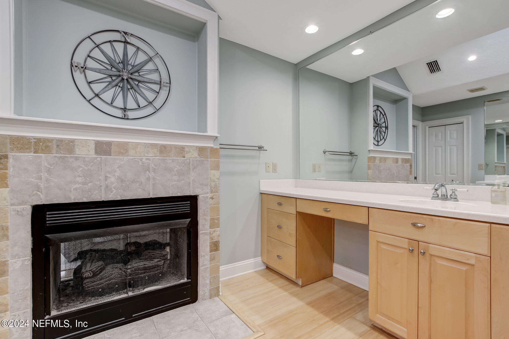 19 SPARKLEBERRY Court