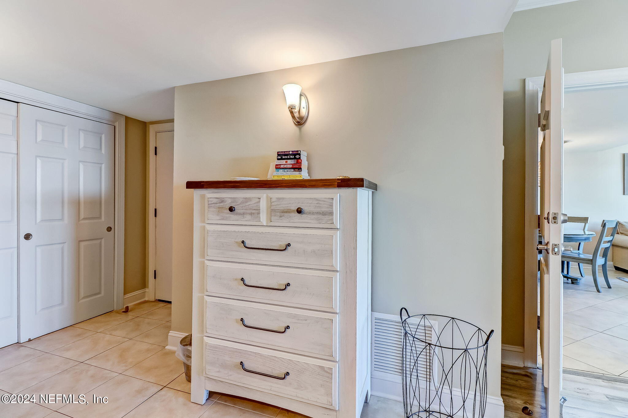 291 SANDCASTLES Court