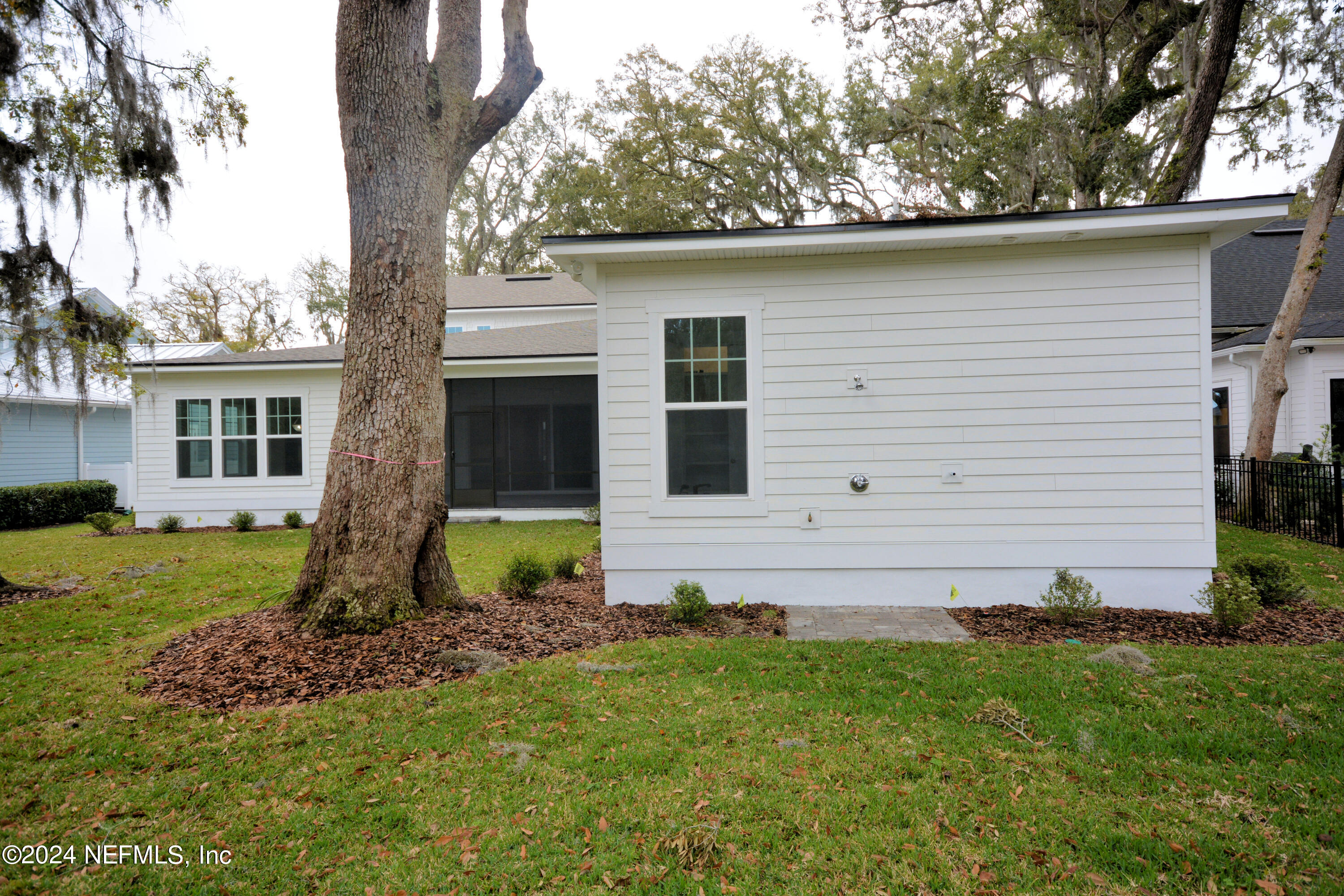 2926 RIVERBEND Walk