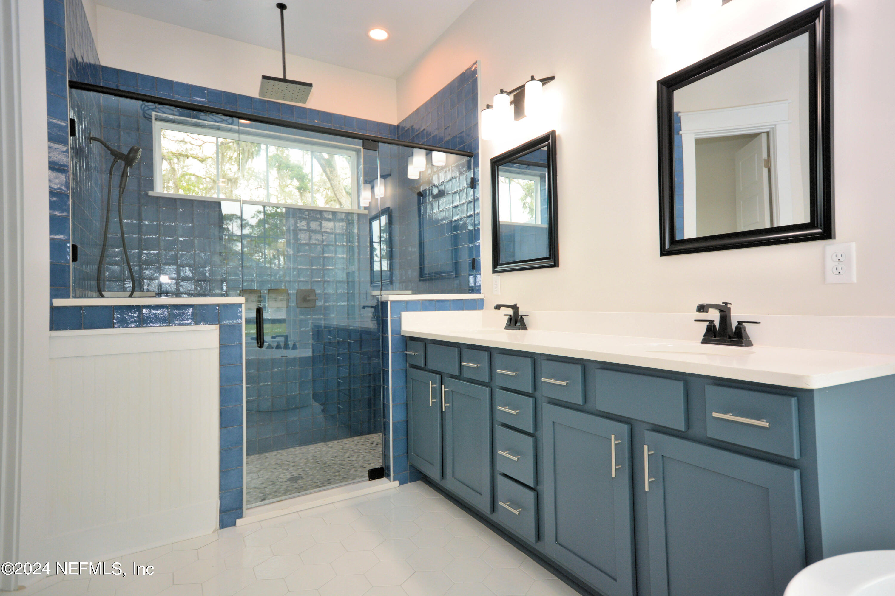 2926 RIVERBEND Walk