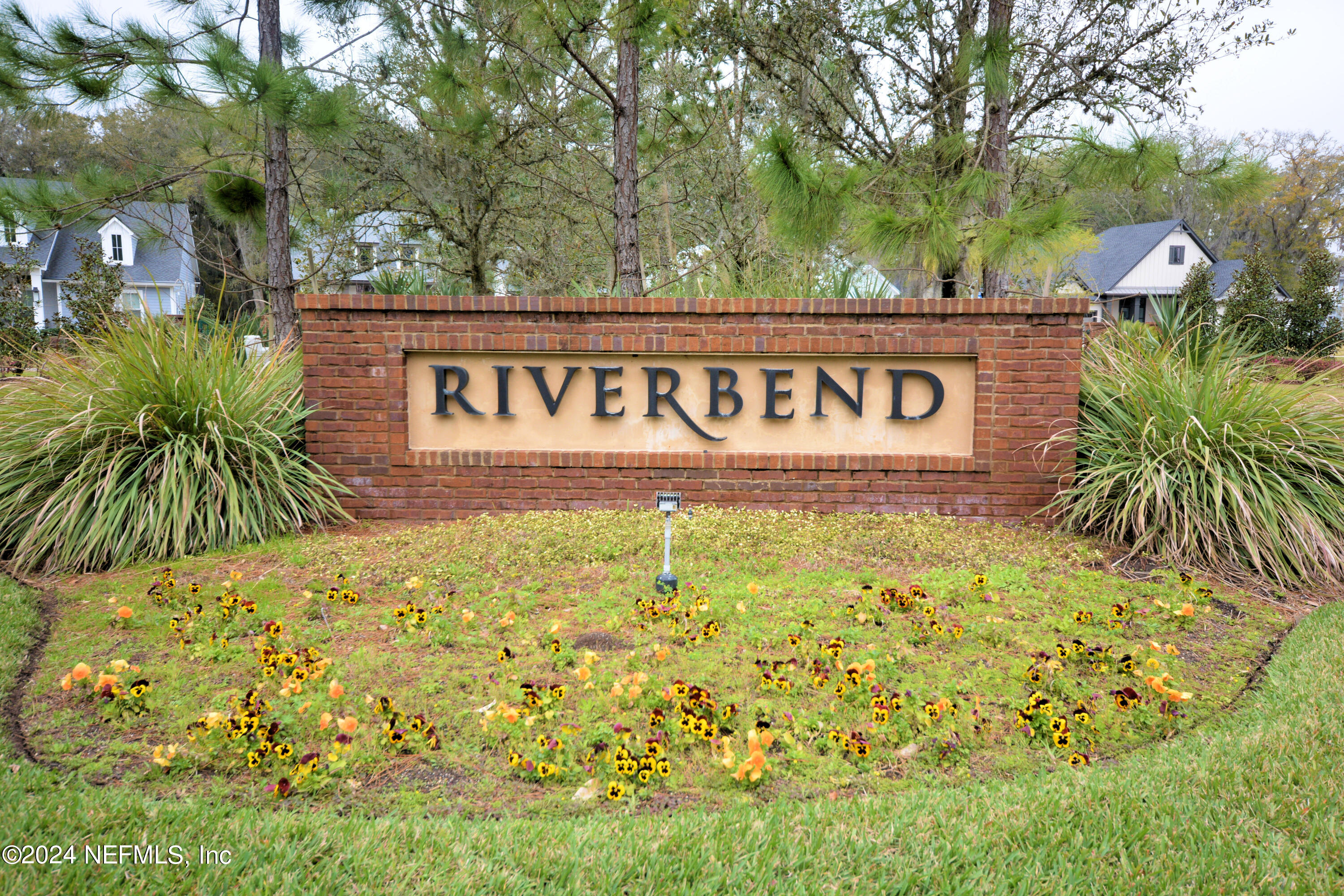 2926 RIVERBEND Walk