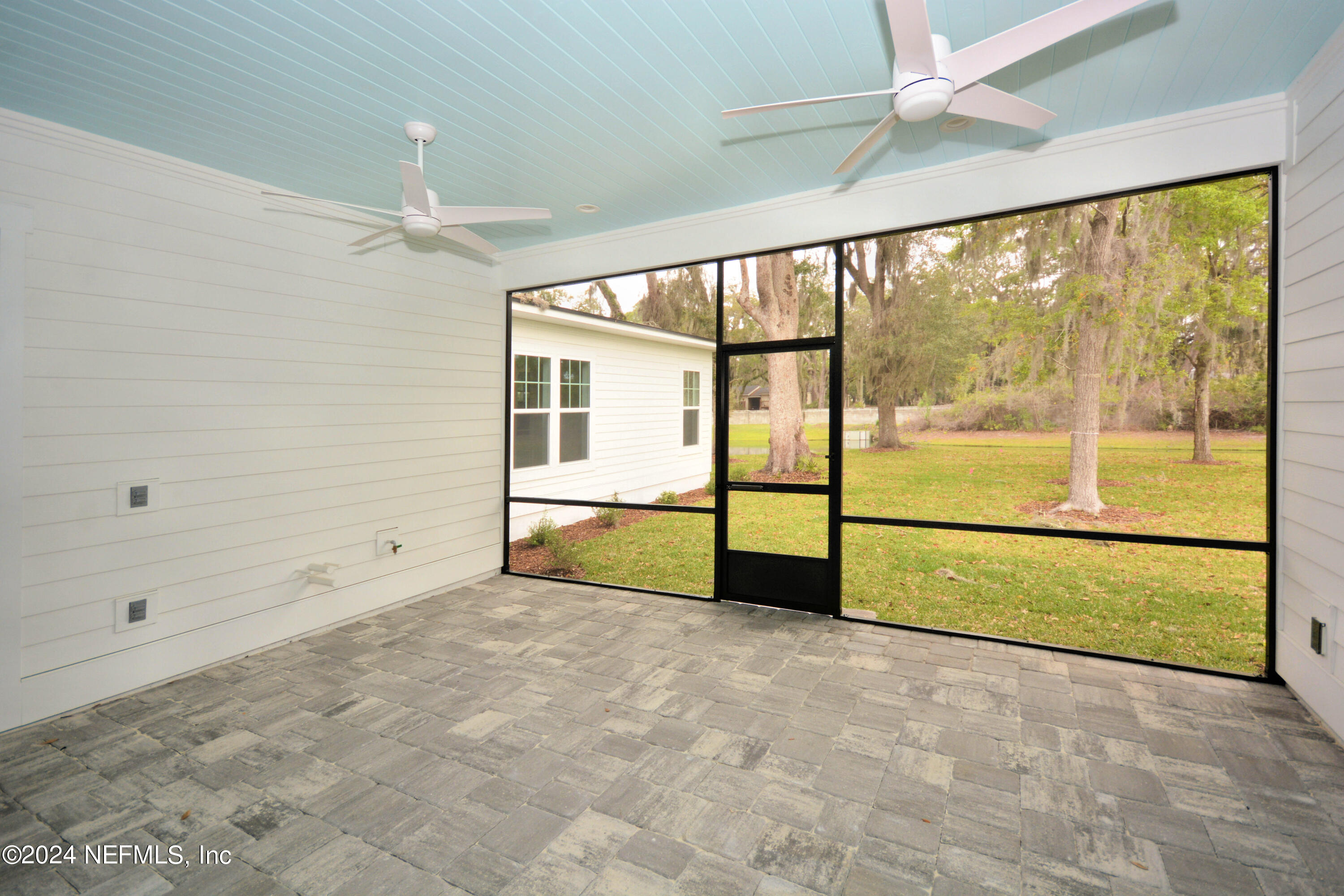 2926 RIVERBEND Walk