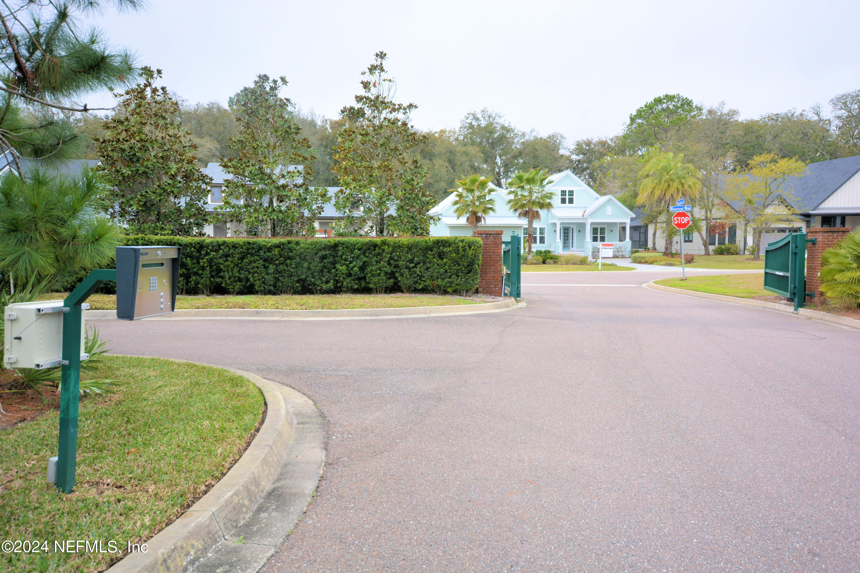 2926 RIVERBEND Walk