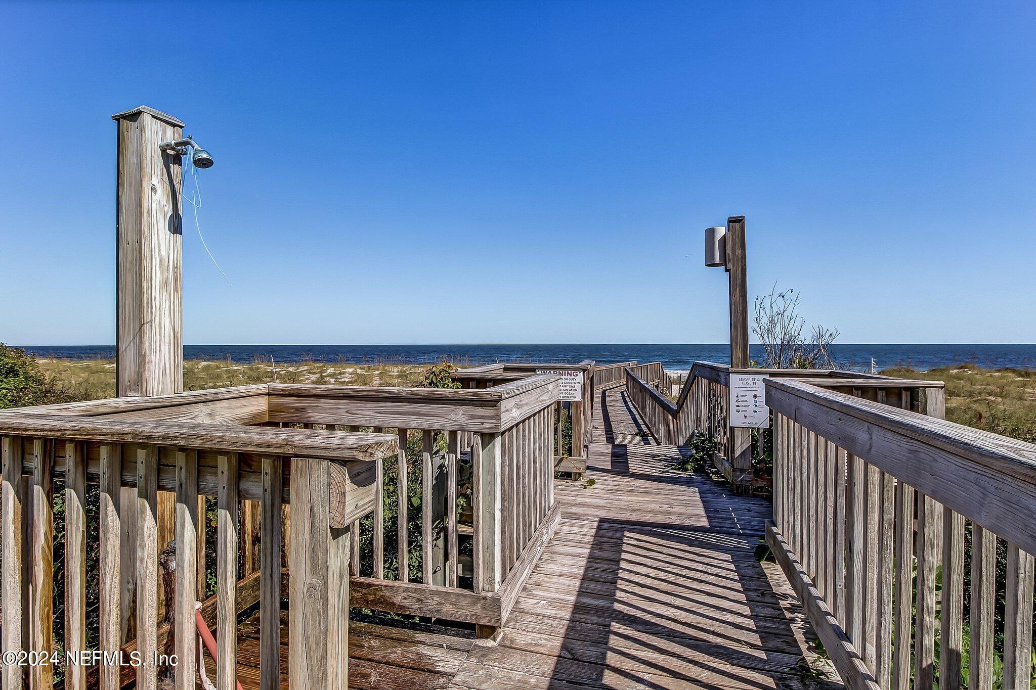 241 SANDCASTLES Court