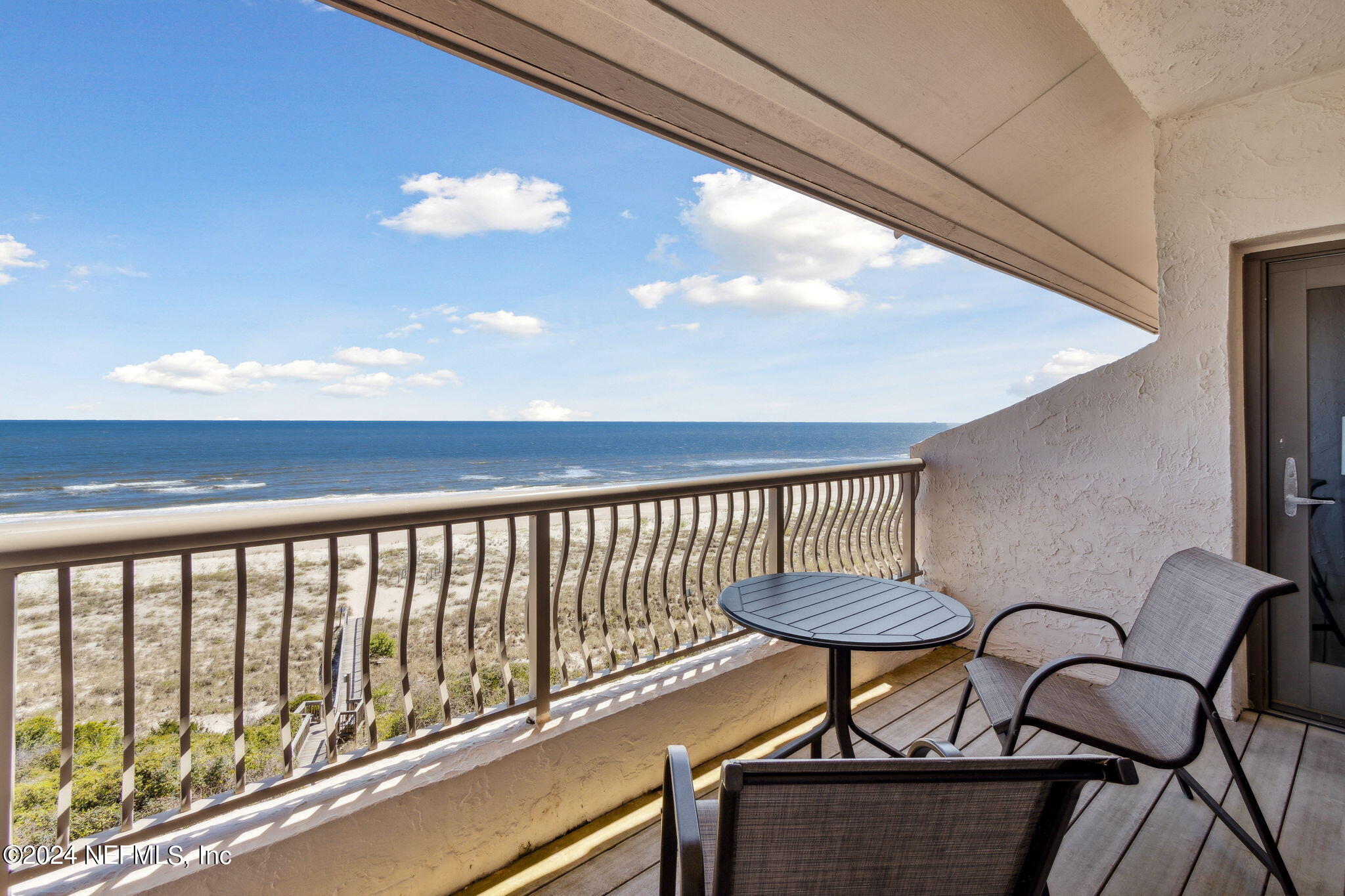 241 SANDCASTLES Court