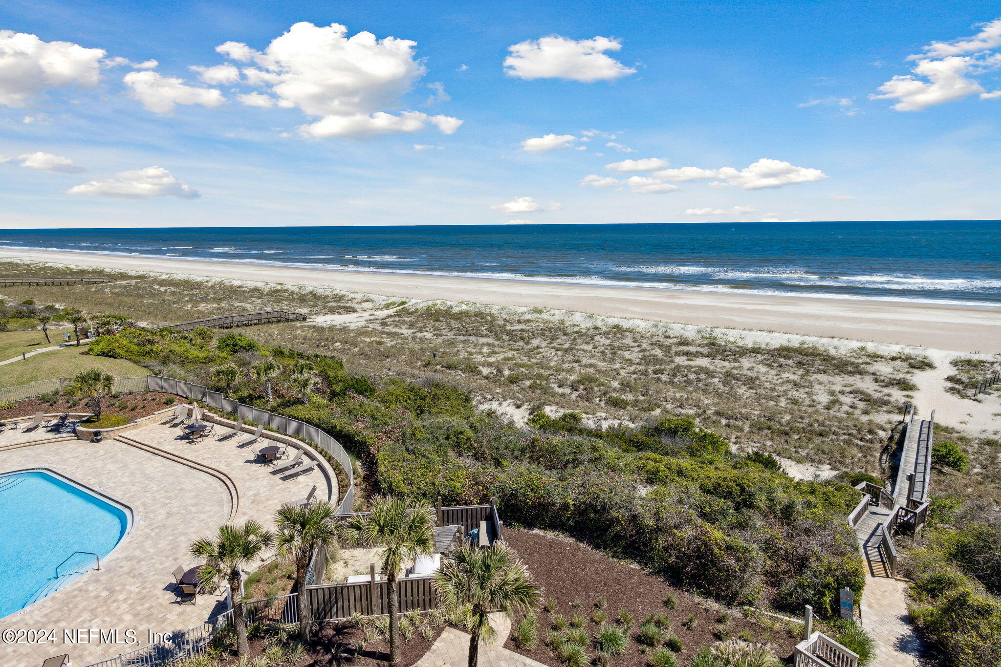 241 SANDCASTLES Court