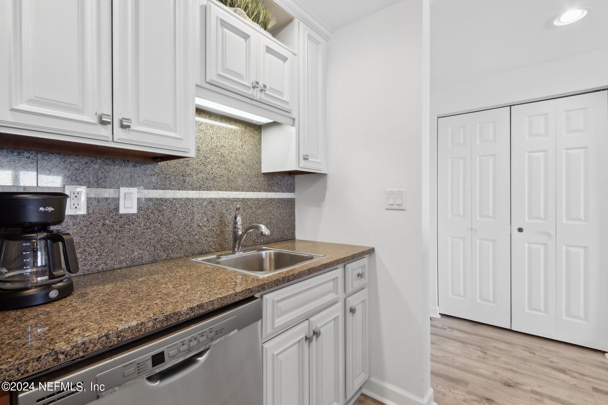 241 SANDCASTLES Court