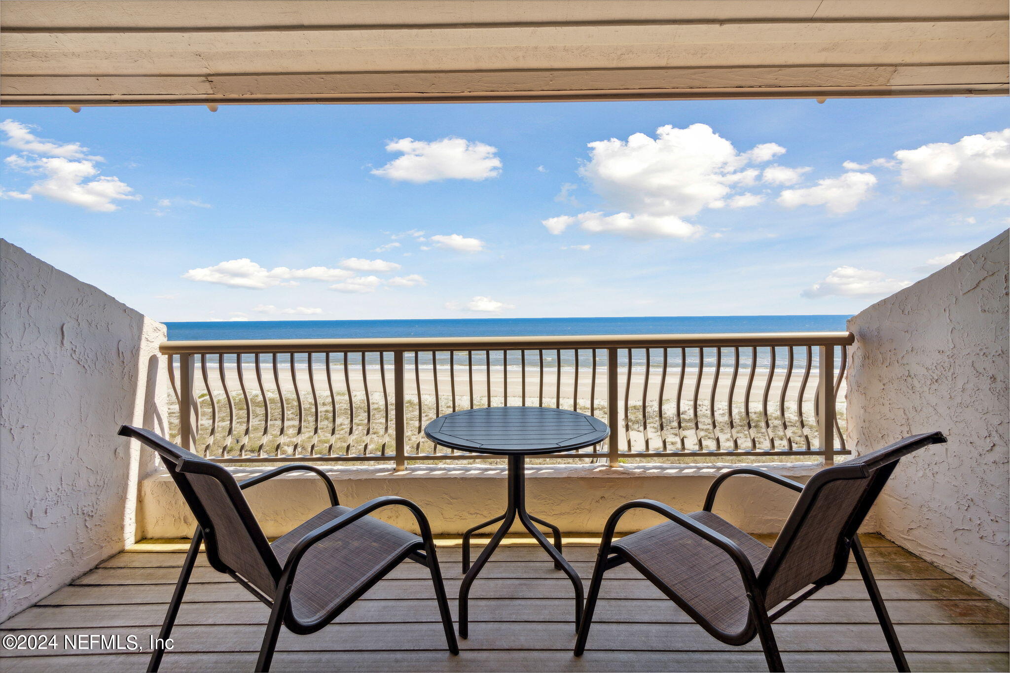 241 SANDCASTLES Court