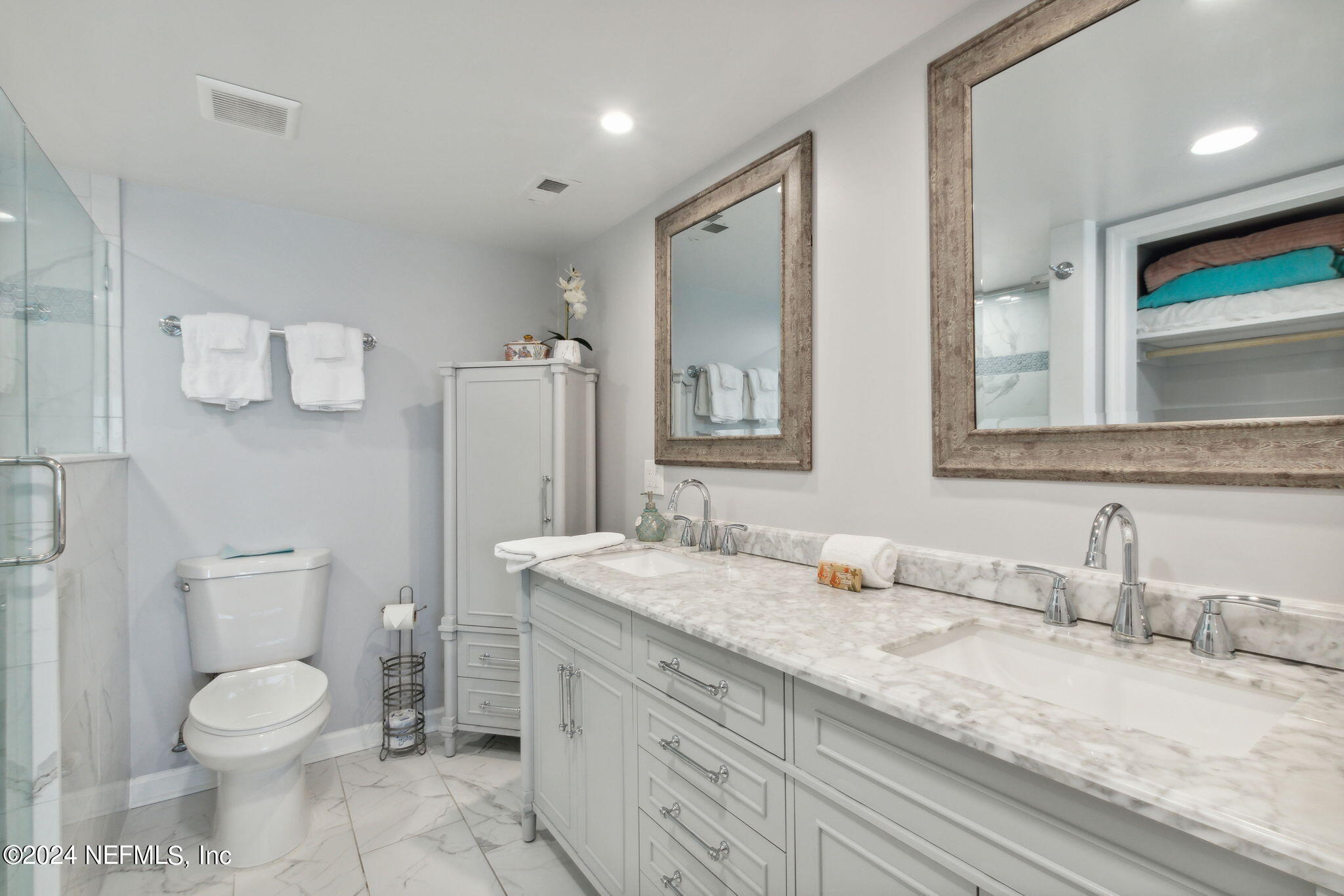 3240 S FLETCHER Avenue, 782