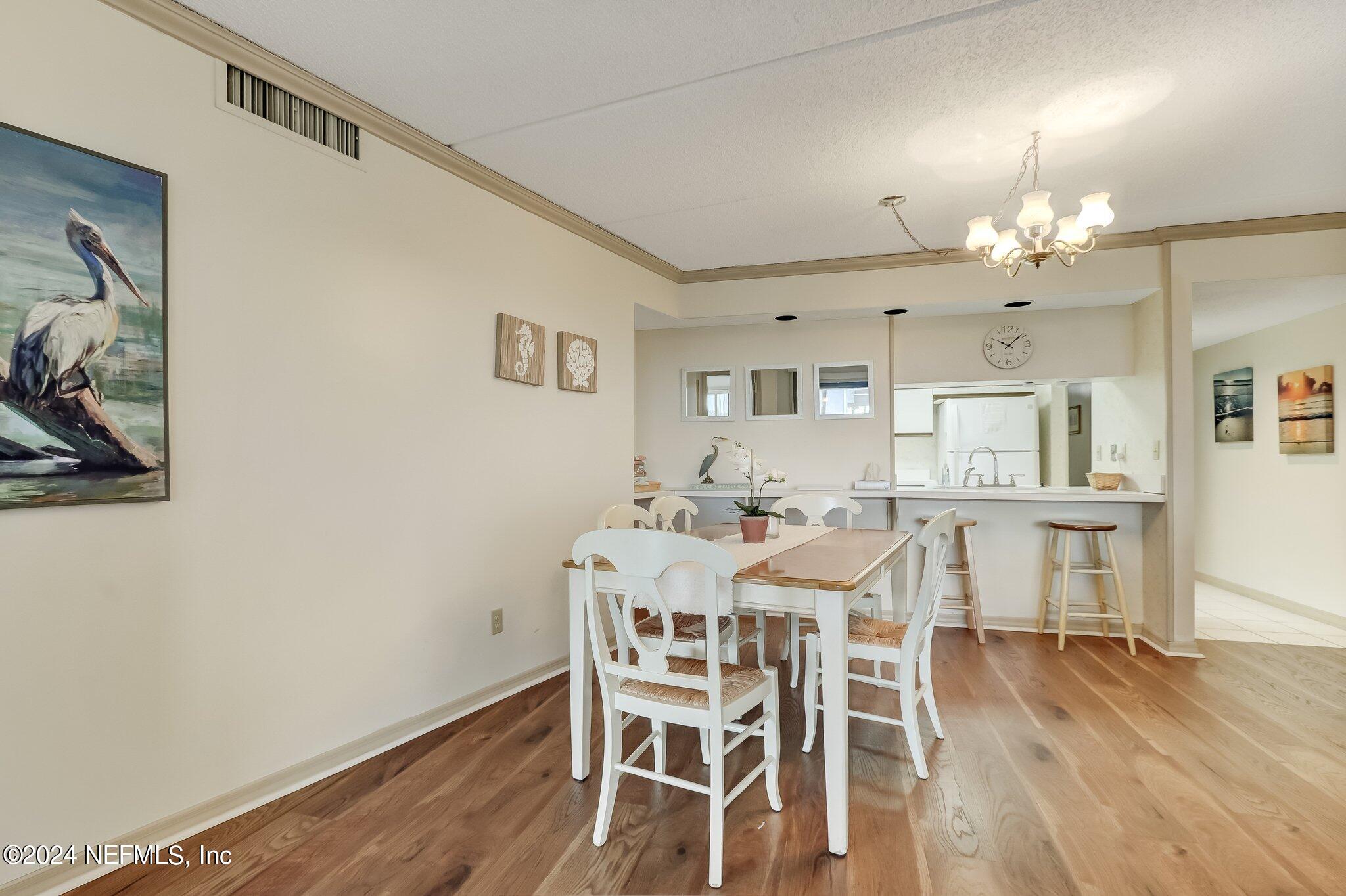 3460 S FLETCHER Avenue, 105