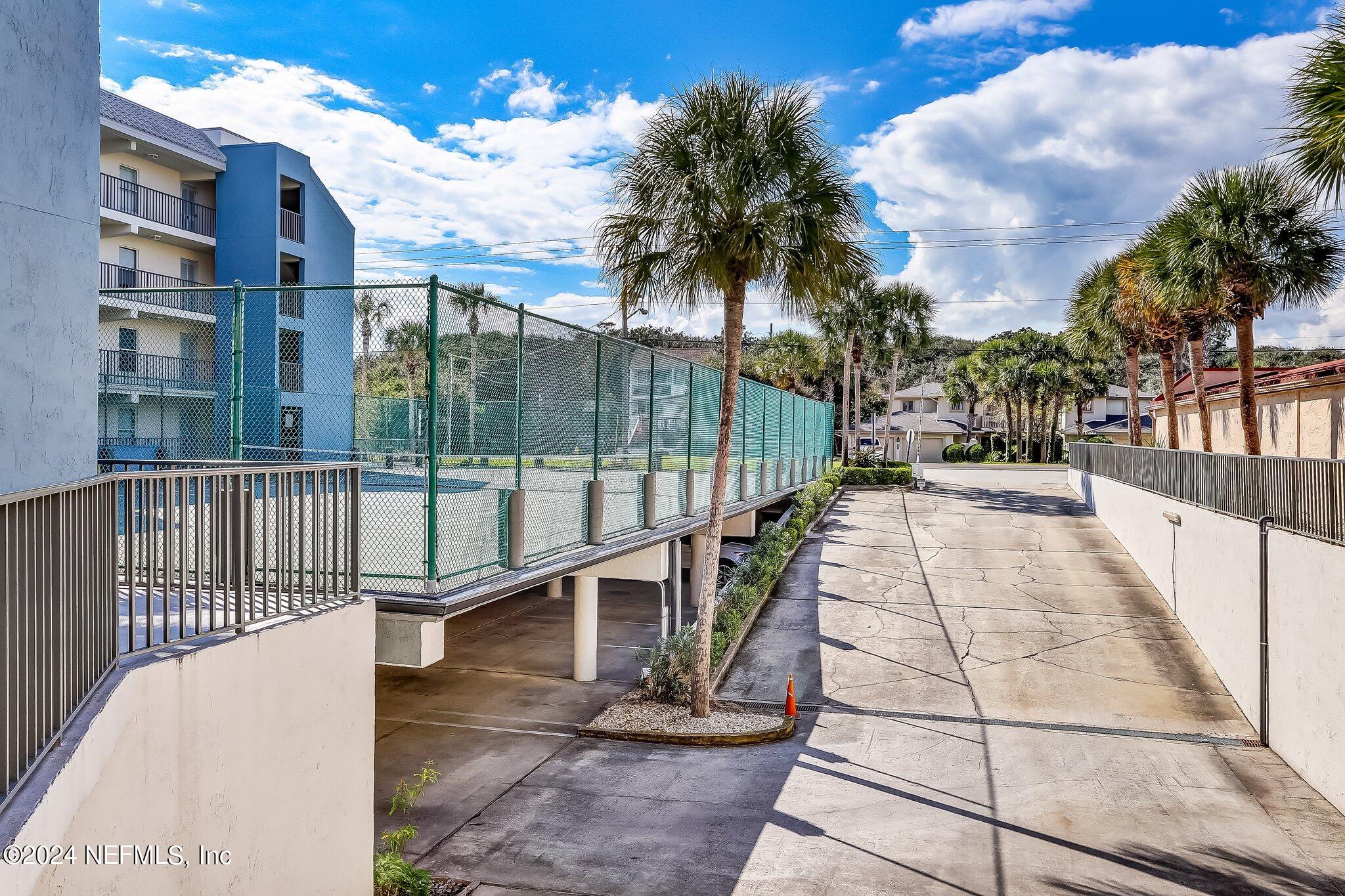 3460 S FLETCHER Avenue, 105