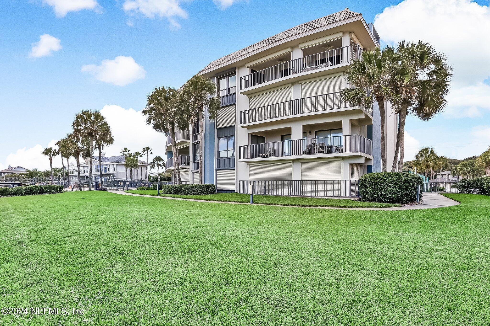 3460 S FLETCHER Avenue, 105
