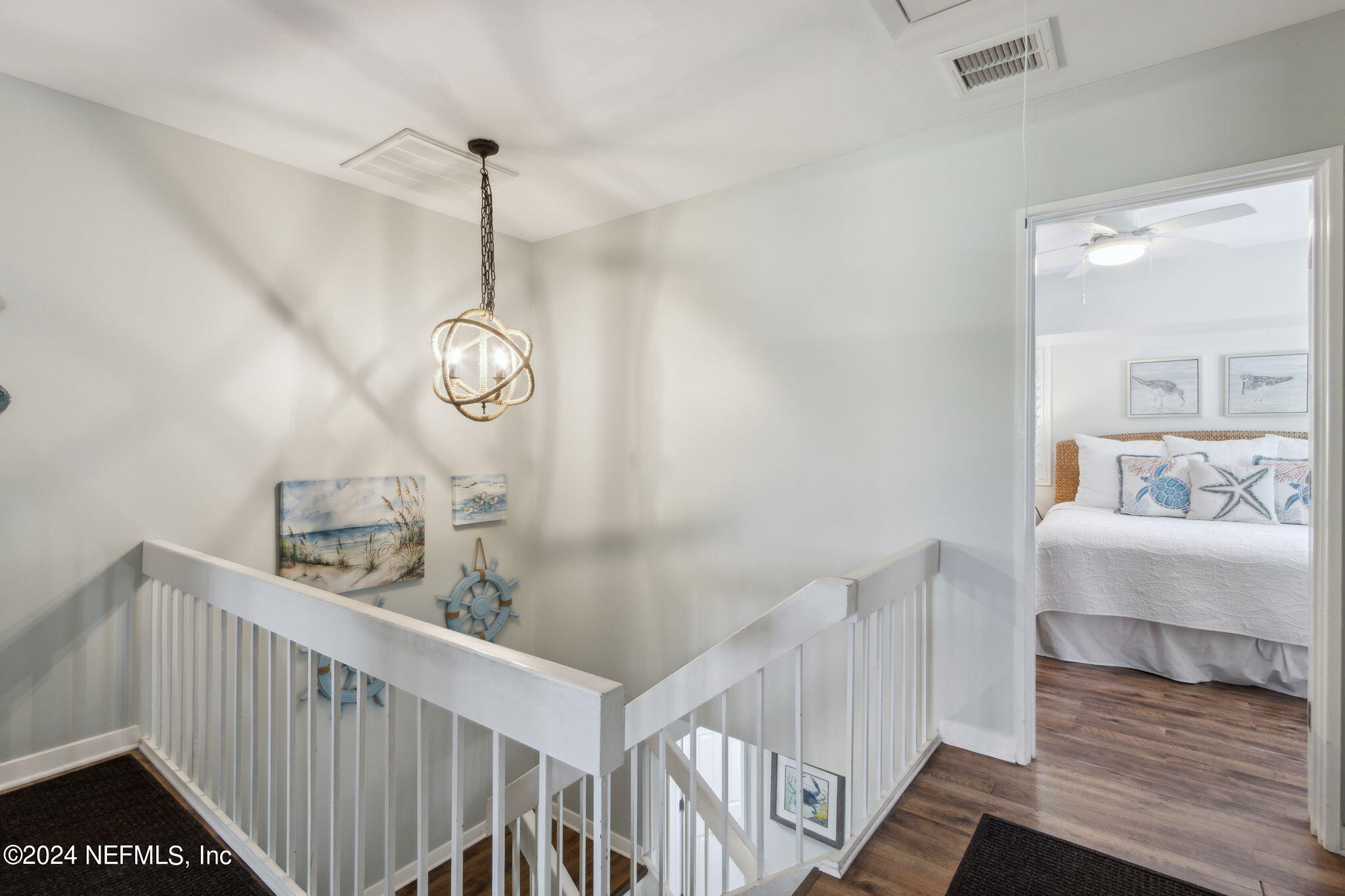 2039 BEACH WOOD Road