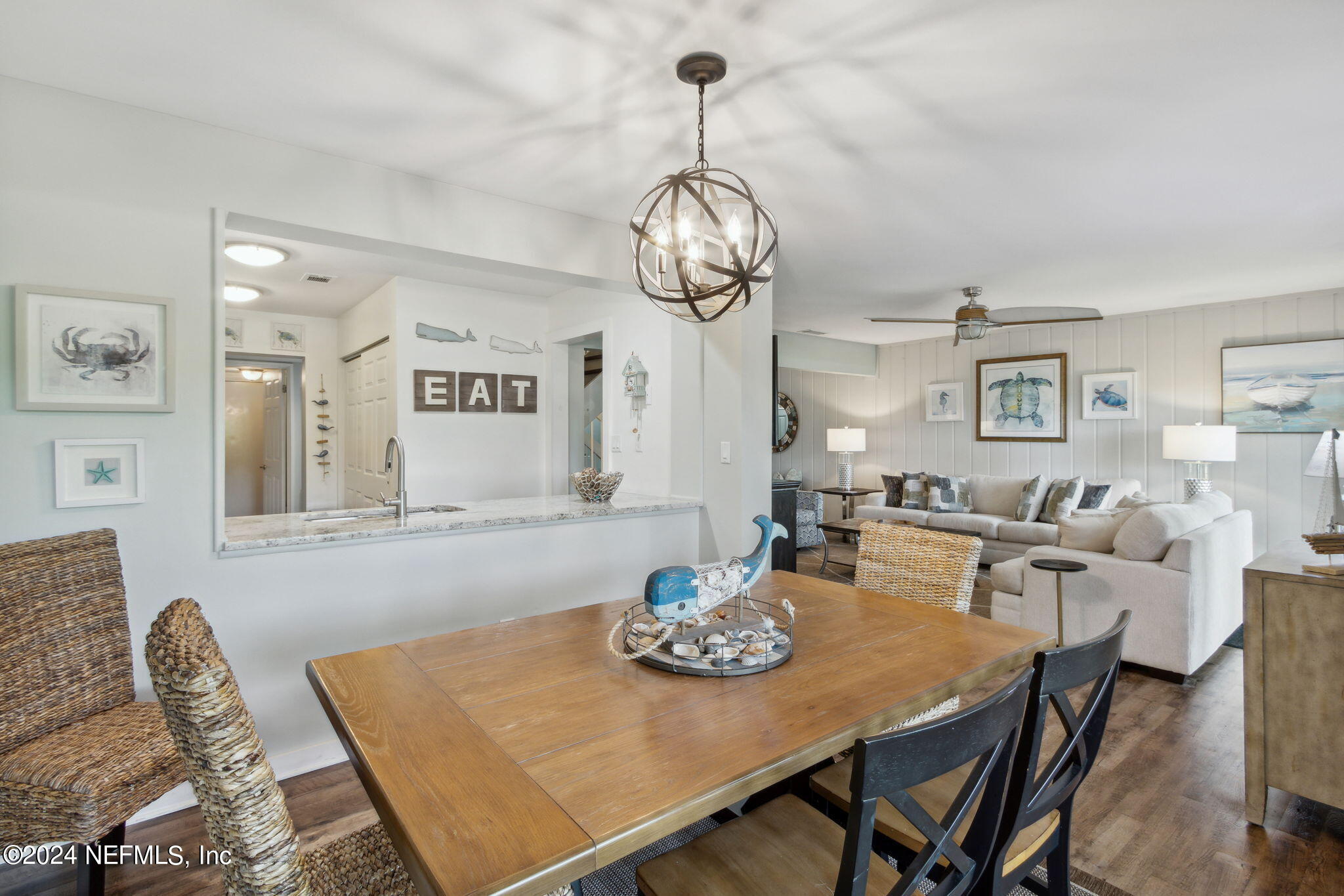 2039 BEACH WOOD Road
