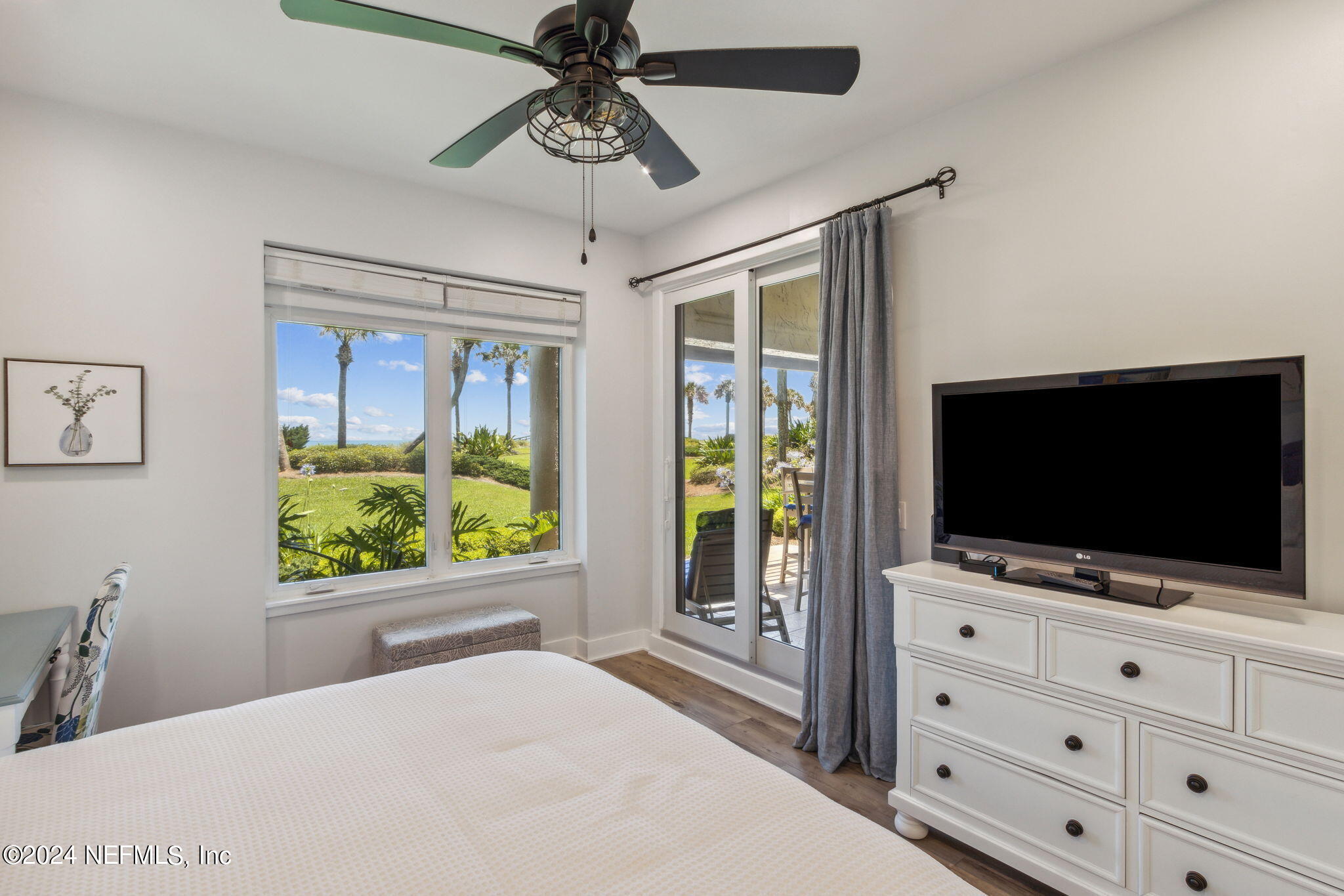 1612 SEA DUNES Place 1609