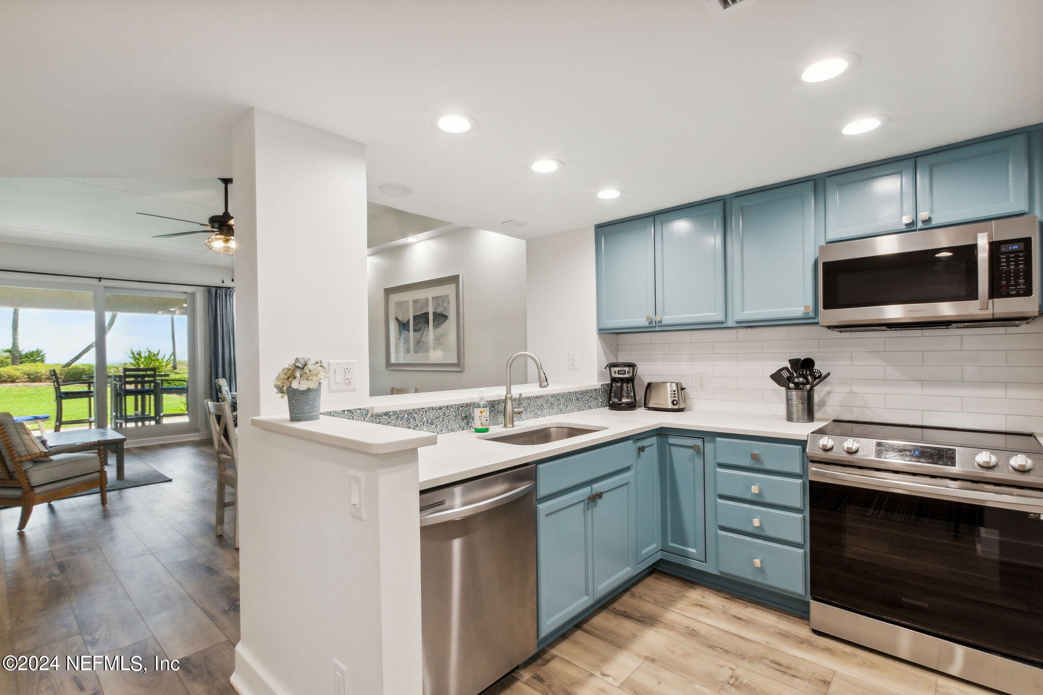 1612 SEA DUNES Place 1609