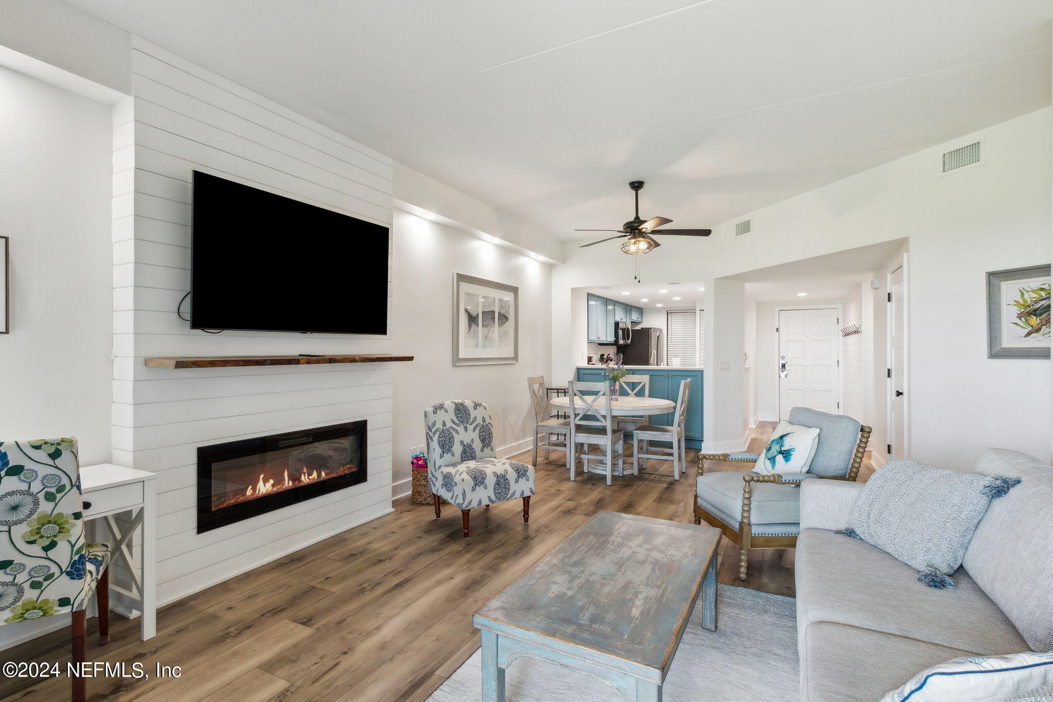 1612 SEA DUNES Place 1609