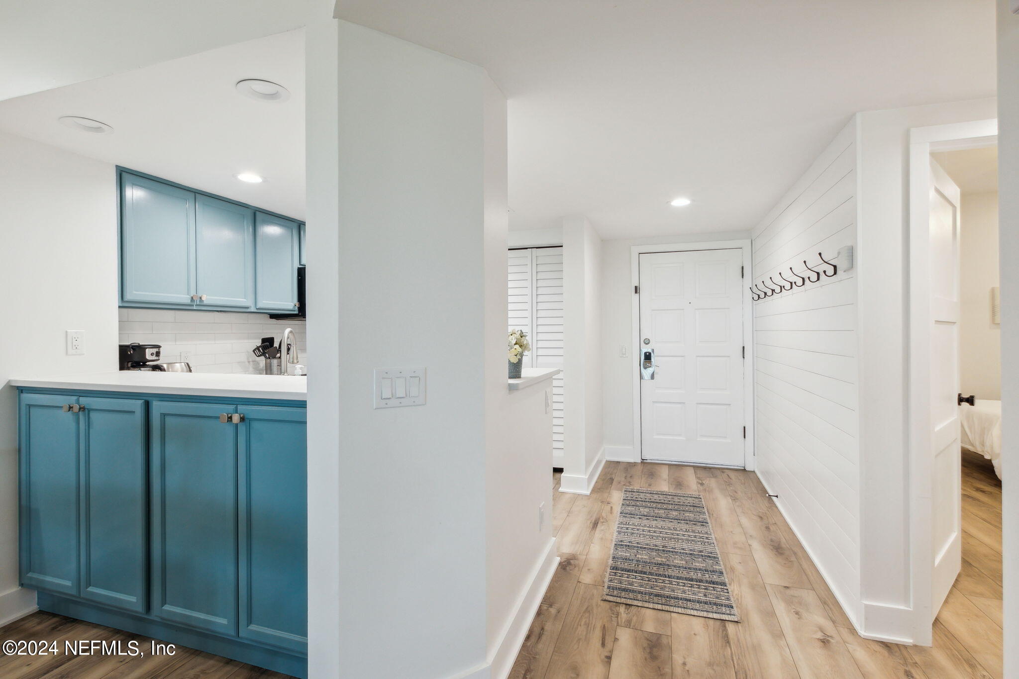 1612 SEA DUNES Place 1609