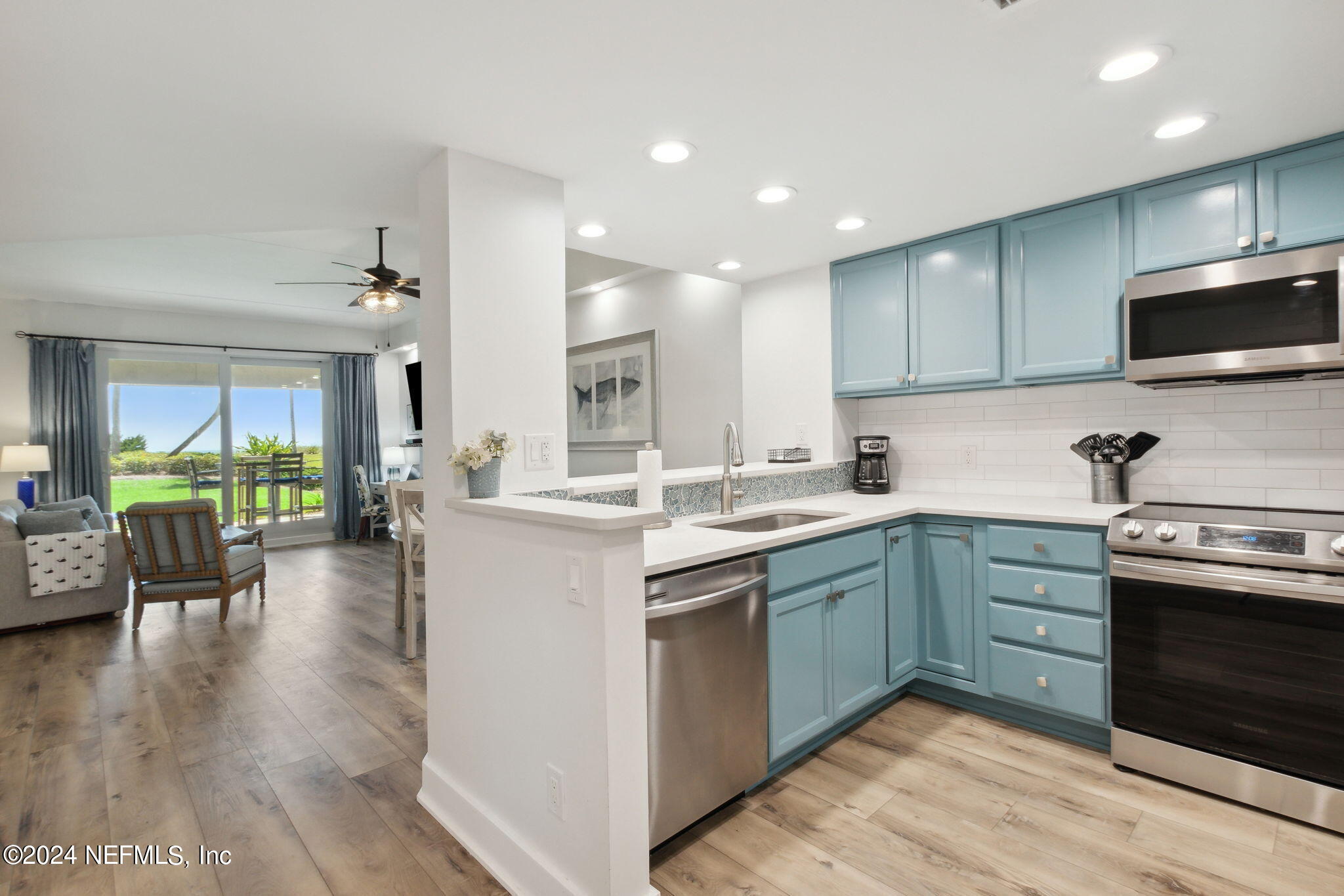 1612 SEA DUNES Place 1609