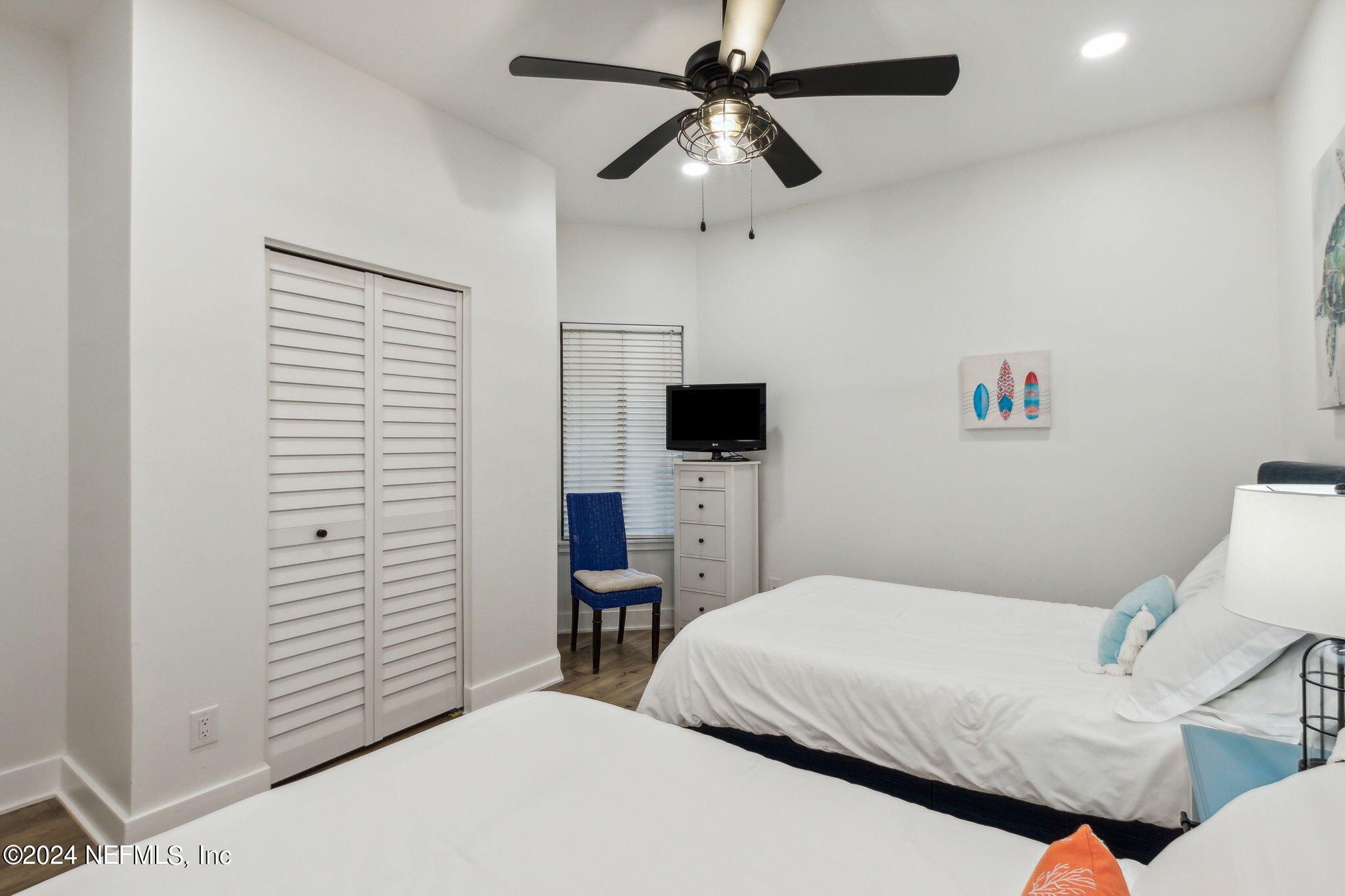 1612 SEA DUNES Place 1609