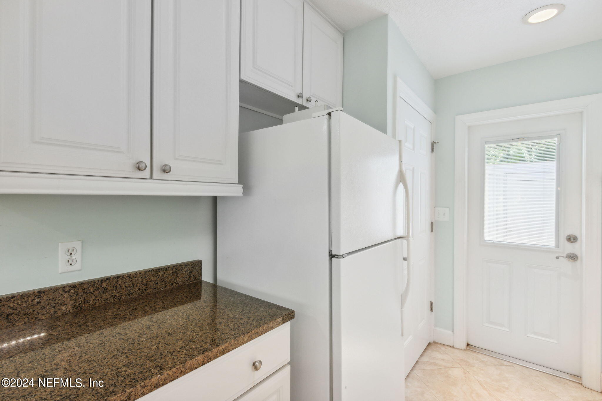 1202 BEACH WALKER Road, 1202