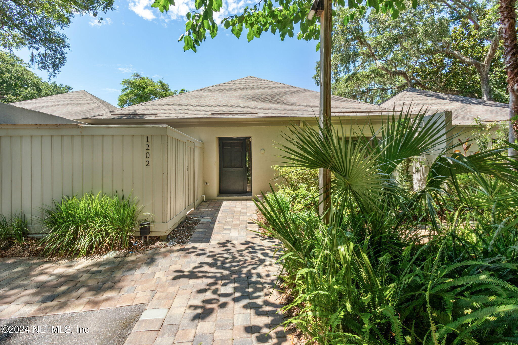 1202 BEACH WALKER Road, 1202