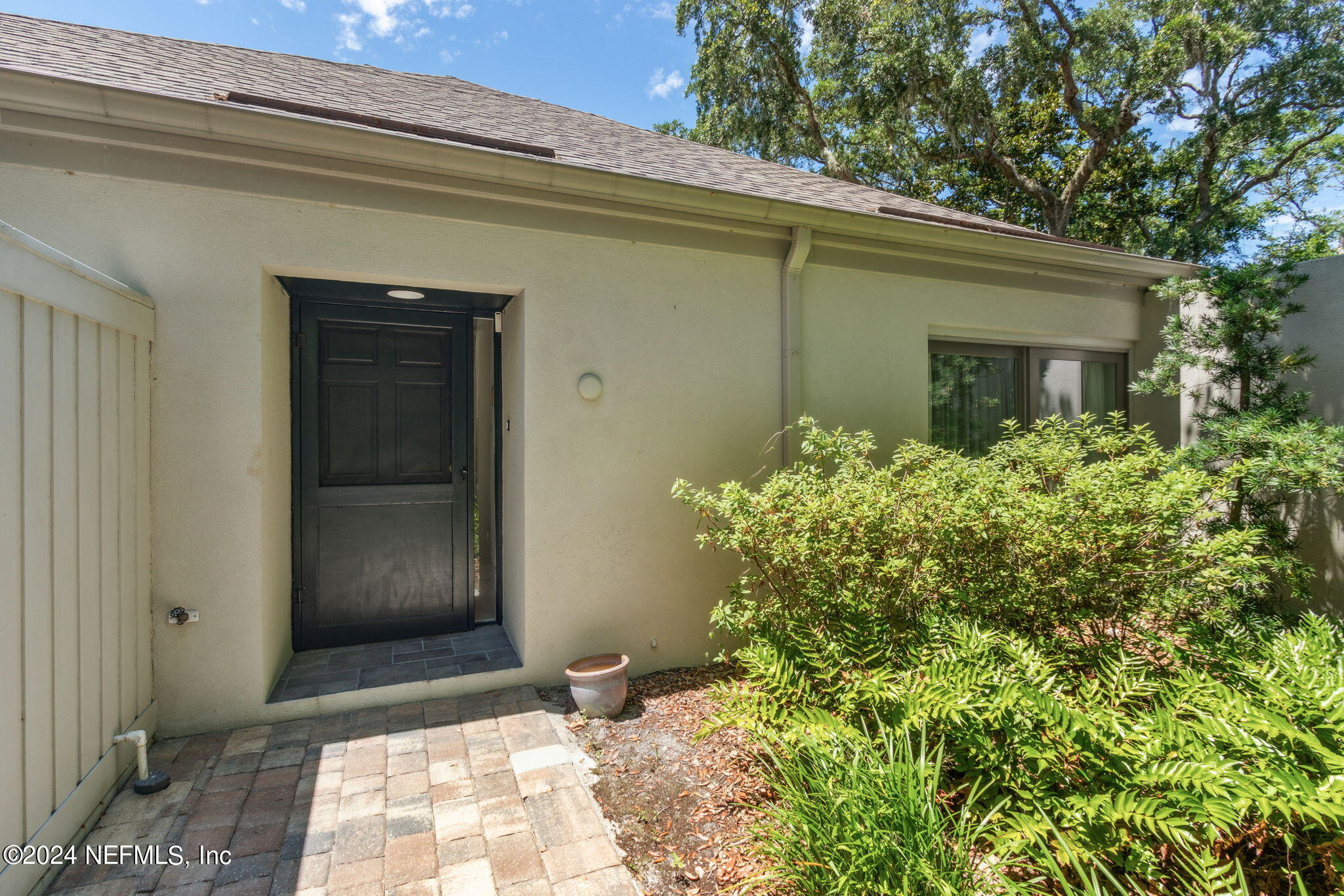 1202 BEACH WALKER Road, 1202