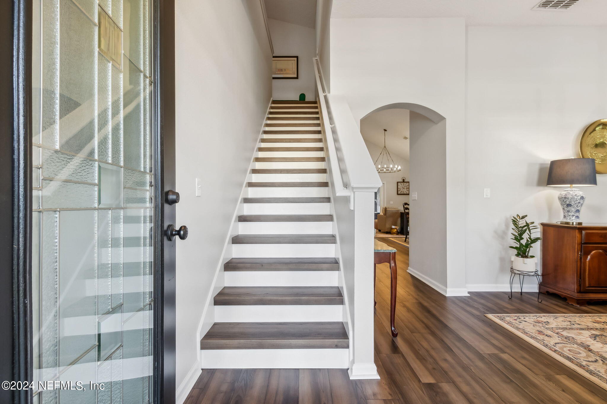 97218 BLUFF VIEW Circle