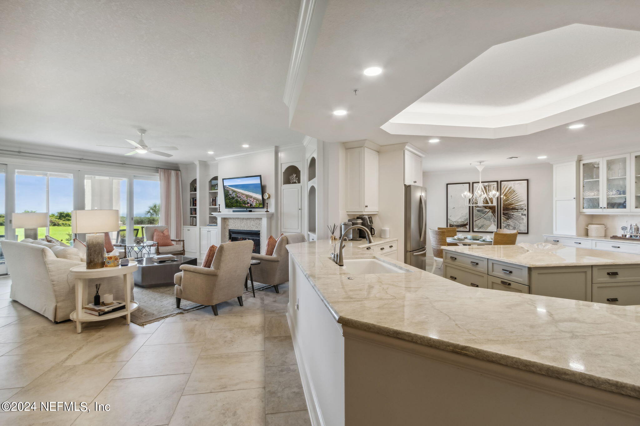 424 BEACHSIDE Place, 424