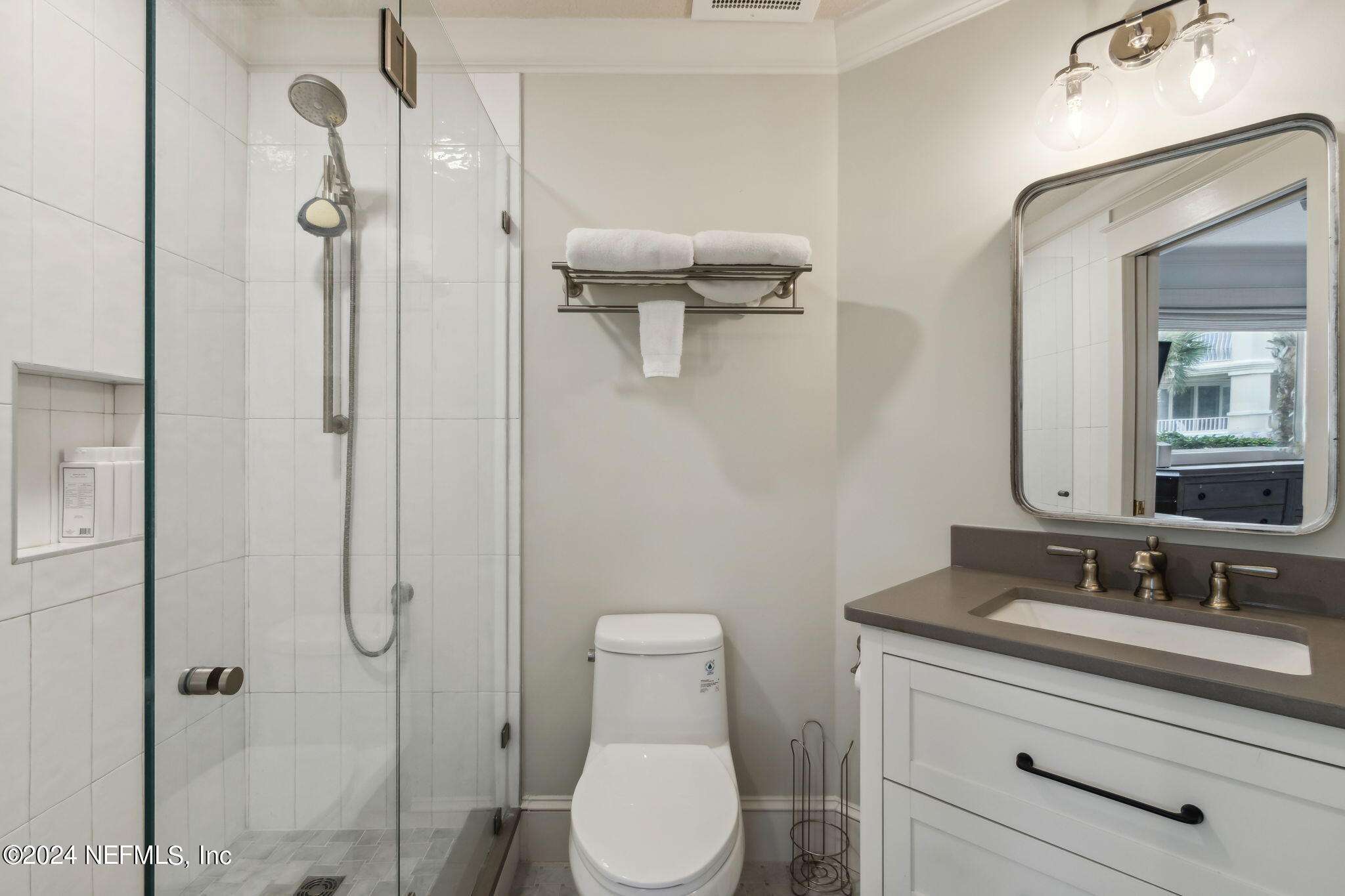 424 BEACHSIDE Place, 424