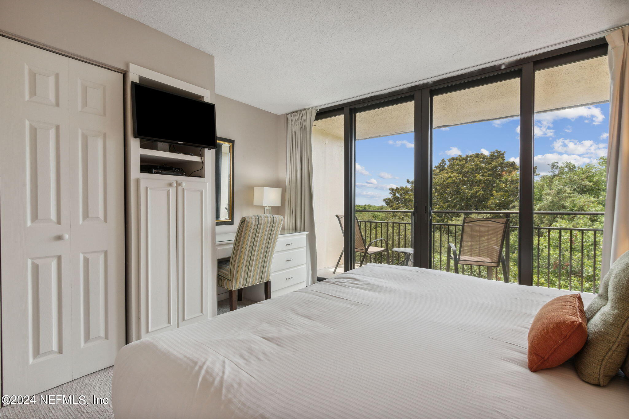 1177 BEACH WALKER Road 1177