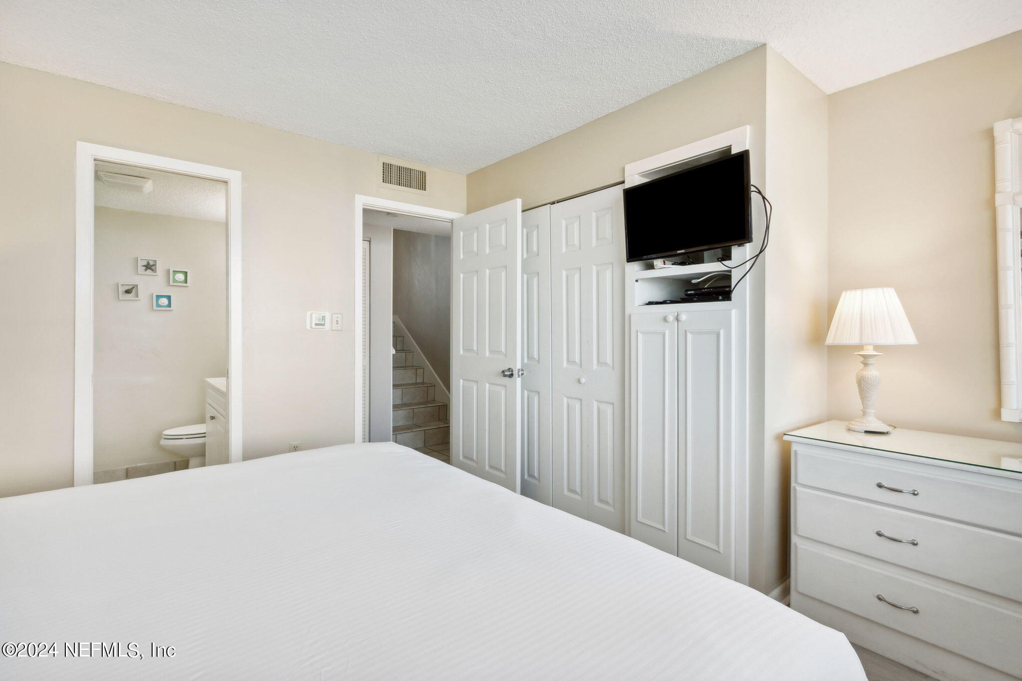 1177 BEACH WALKER Road 1177