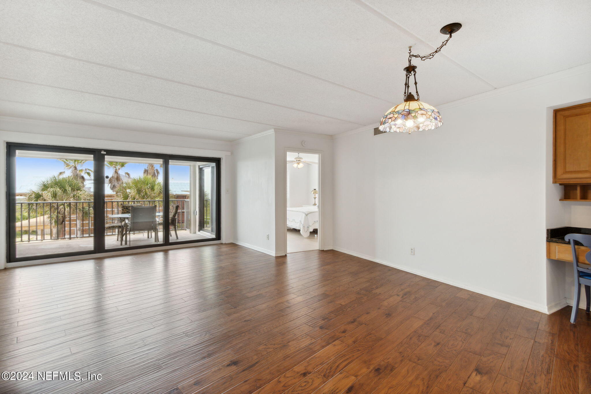 3460 S FLETCHER Avenue, 305