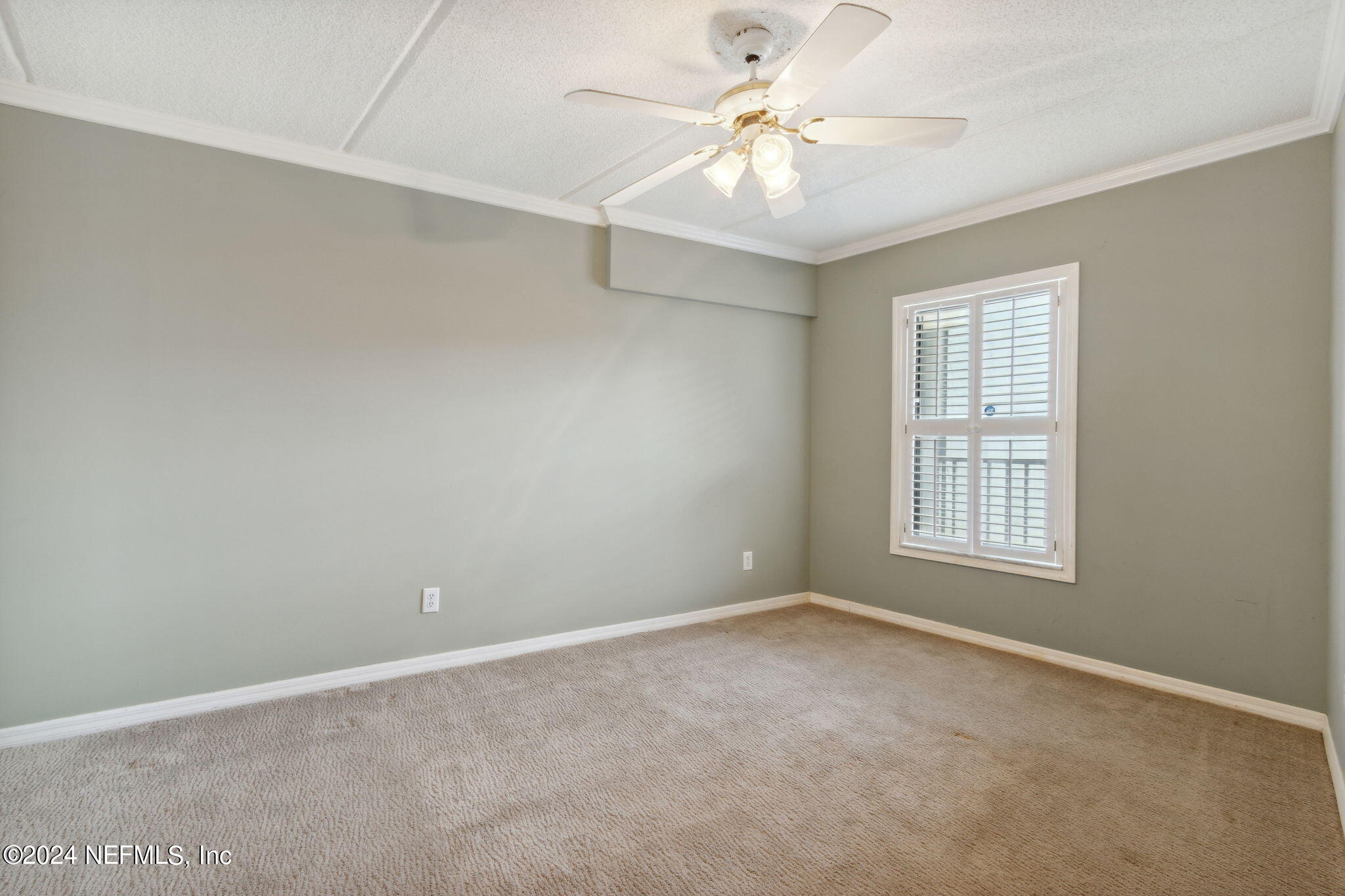 3460 S FLETCHER Avenue, 305