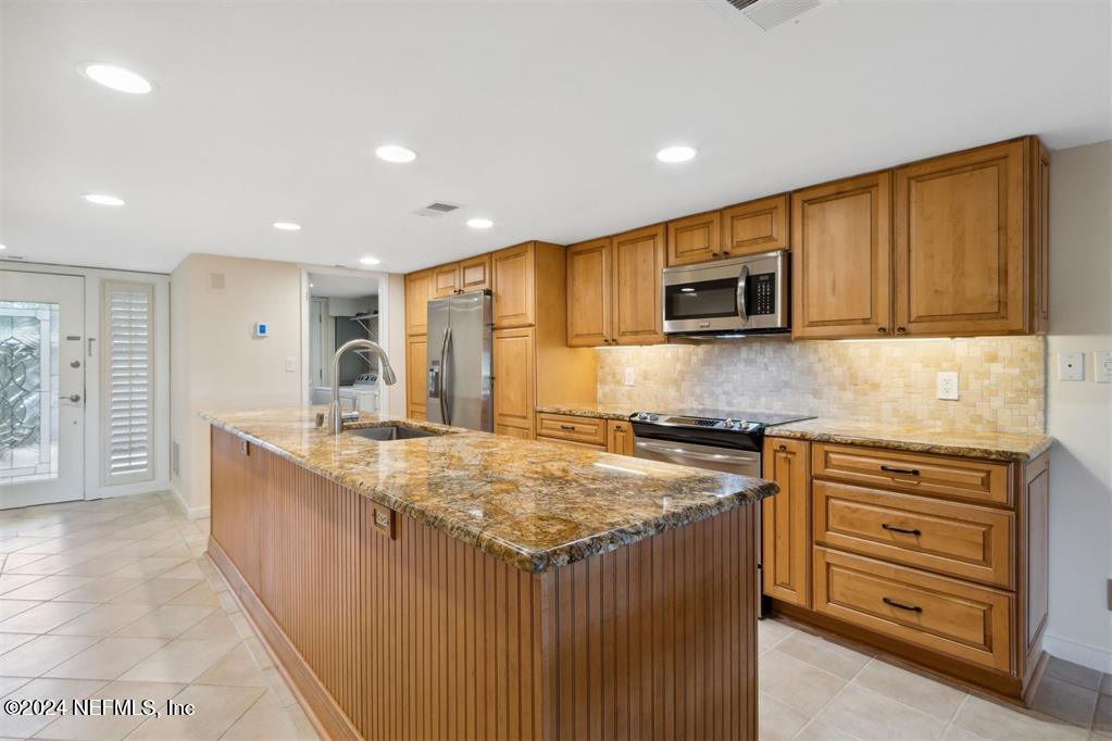 3041 SEA MARSH Road, 3041