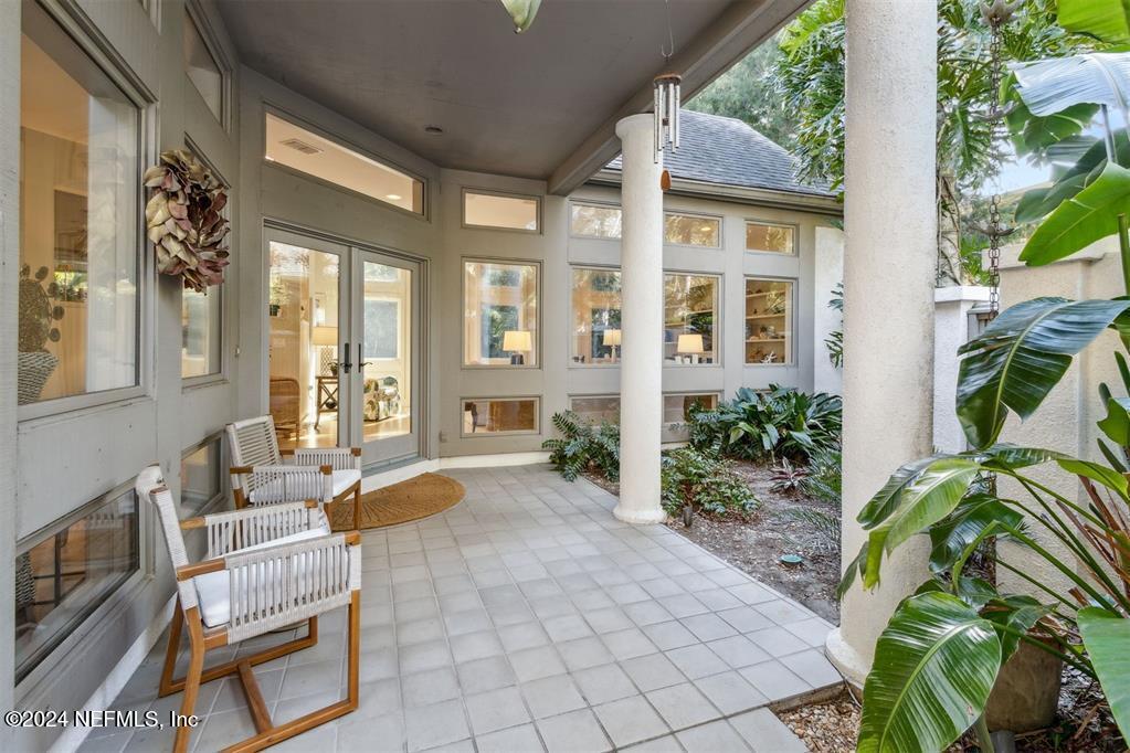 4 FOXTAIL Road