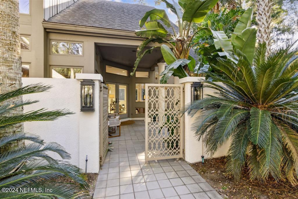 4 FOXTAIL Road