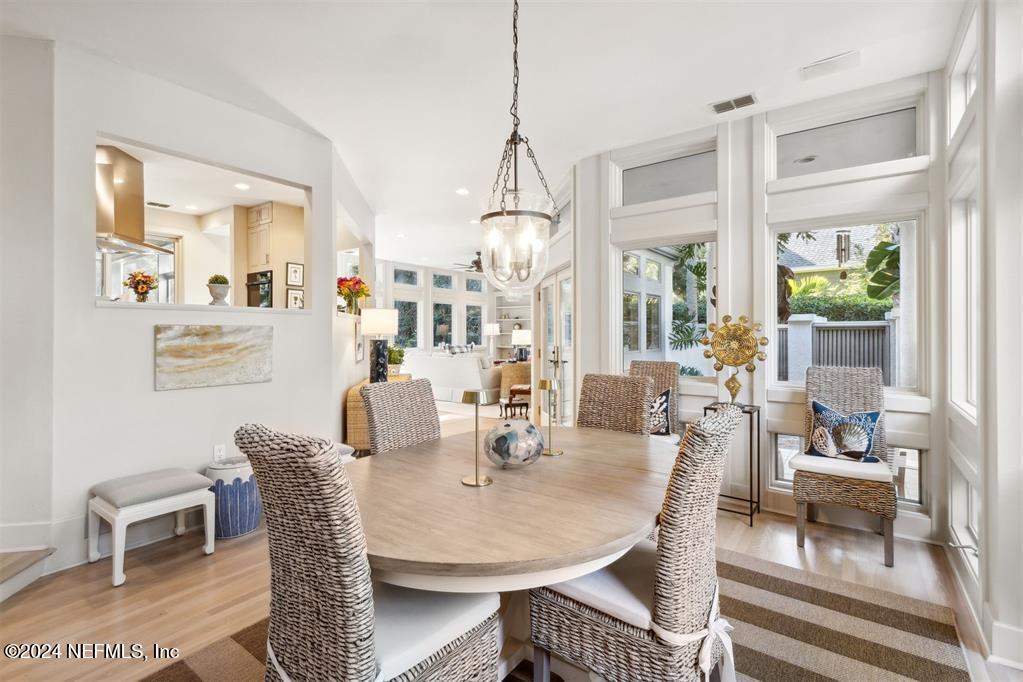 4 FOXTAIL Road