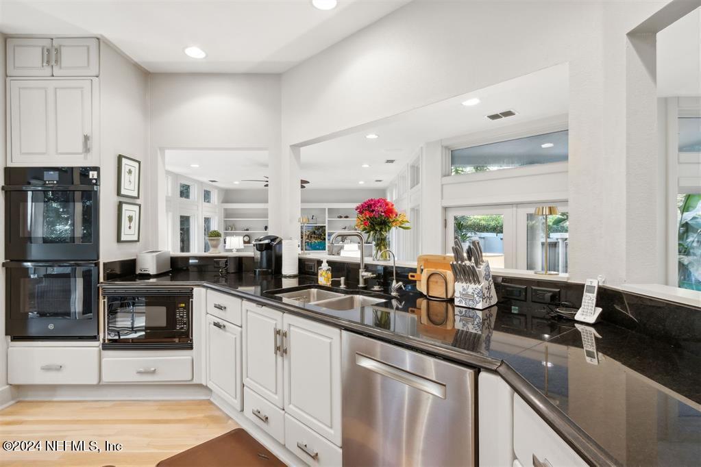 4 FOXTAIL Road