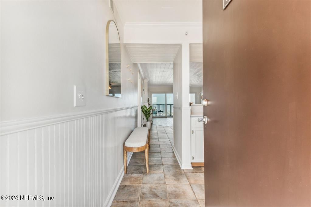 3240 S FLETCHER Avenue, 671
