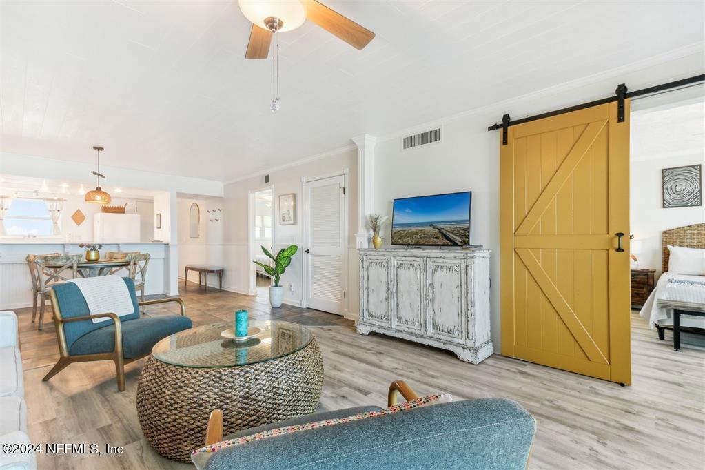 3240 S FLETCHER Avenue, 671