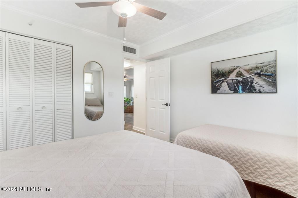 3240 S FLETCHER Avenue, 671