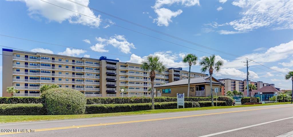3240 S FLETCHER Avenue, 671