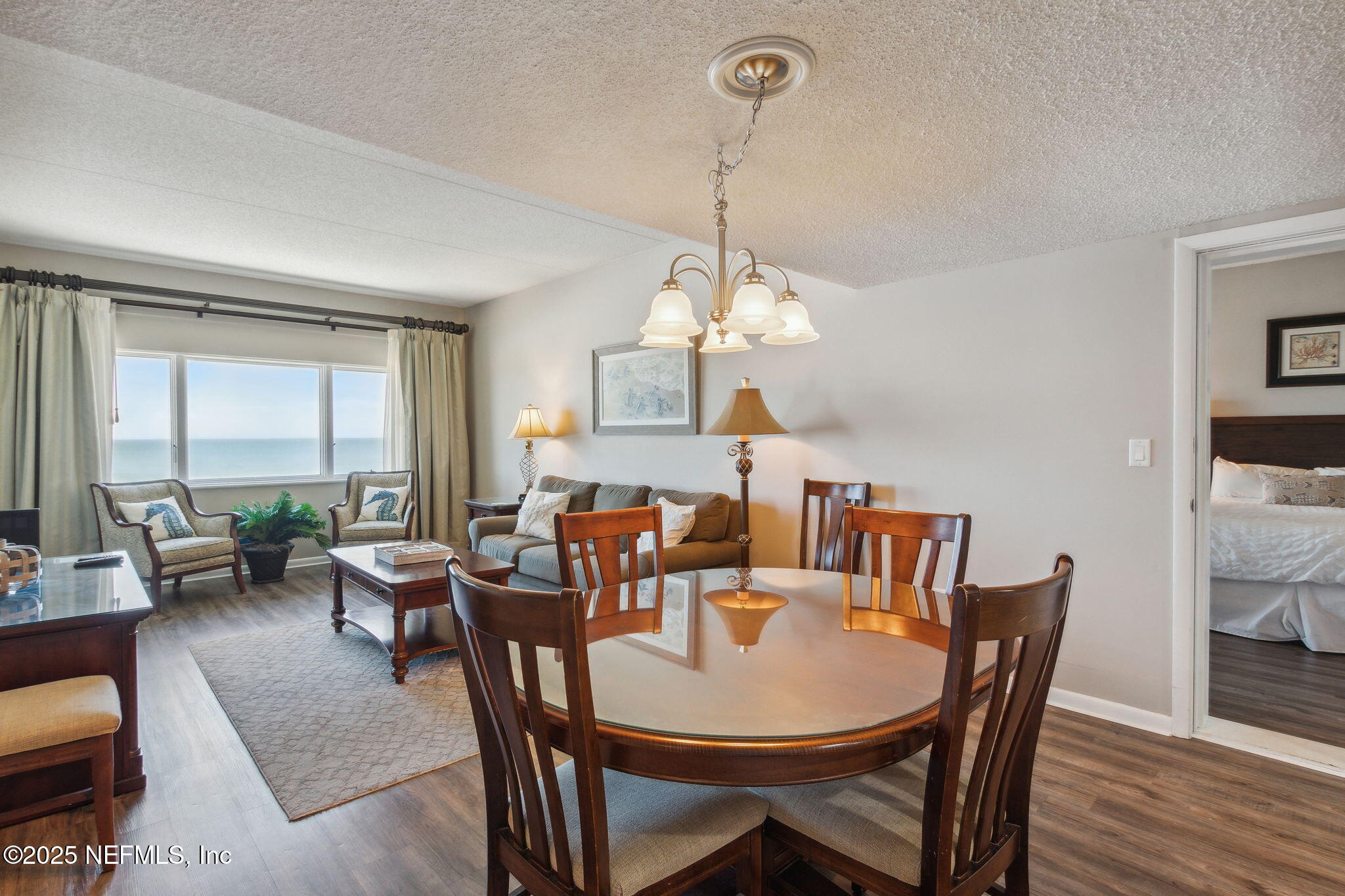 327/328 SANDCASTLES Court