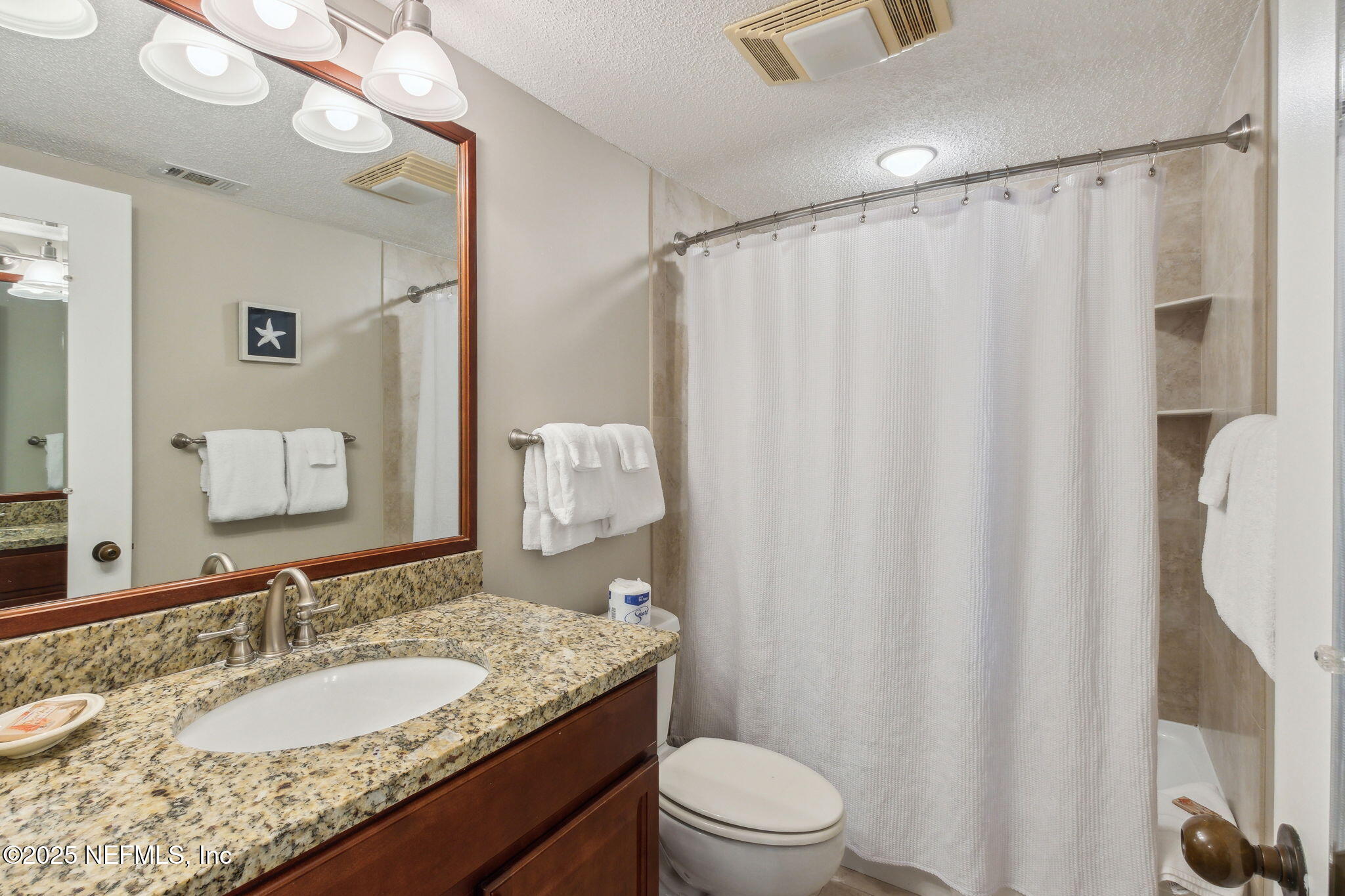 327/328 SANDCASTLES Court