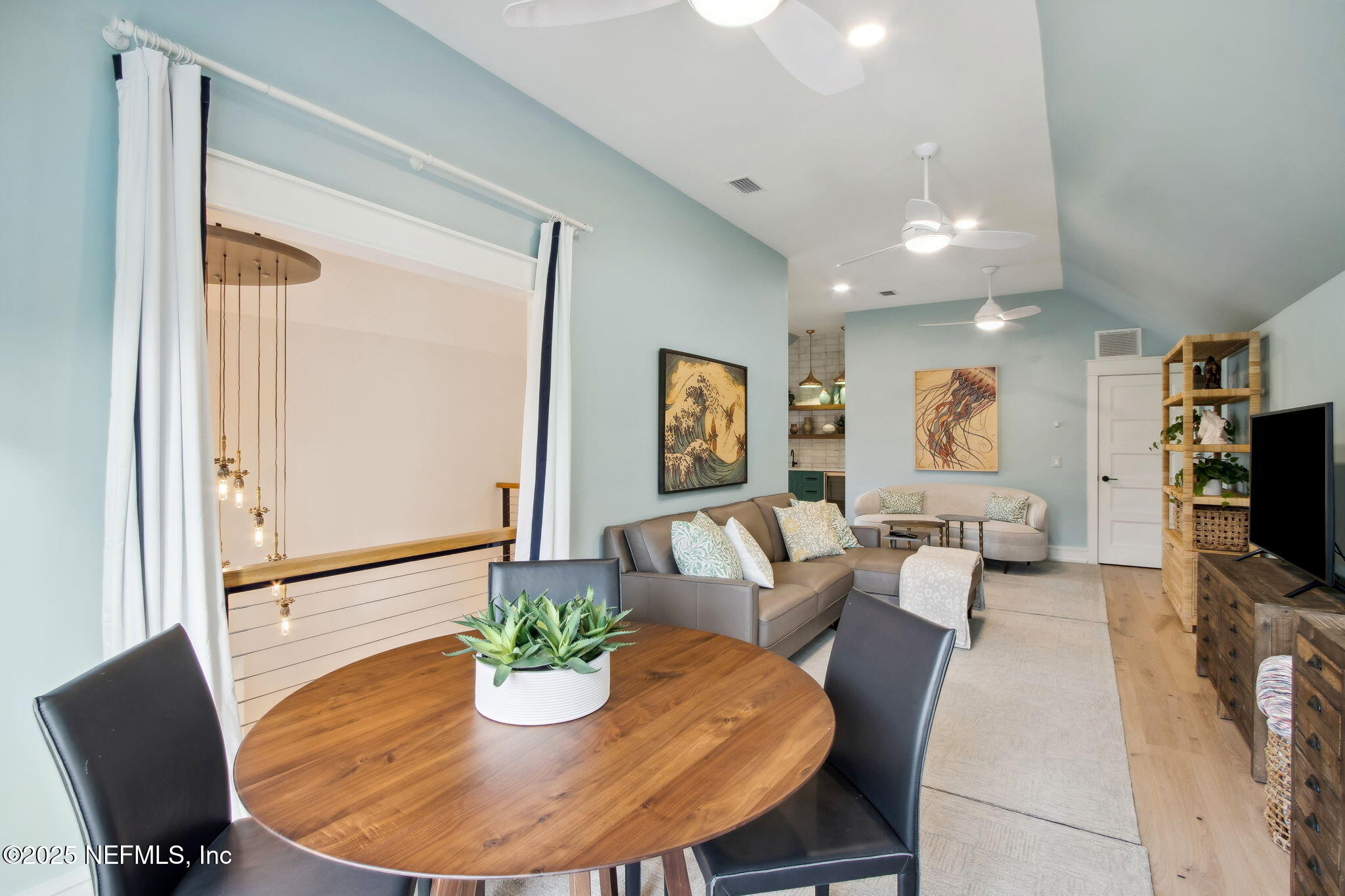 230 S 3RD Street
