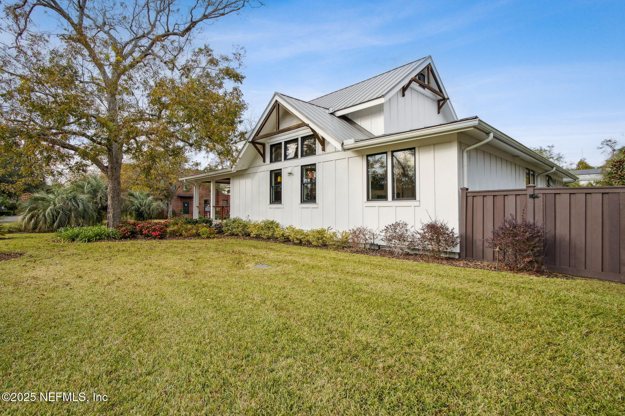 230 S 3RD Street