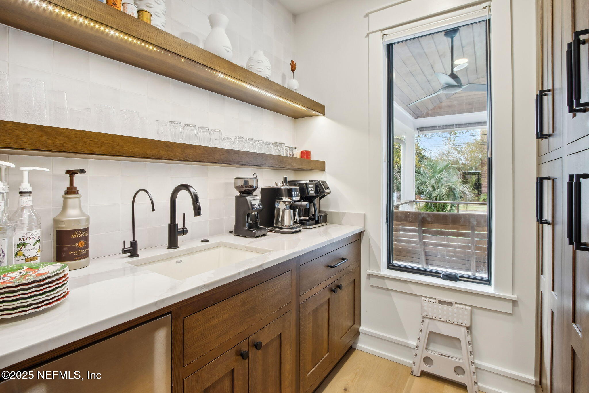 230 S 3RD Street